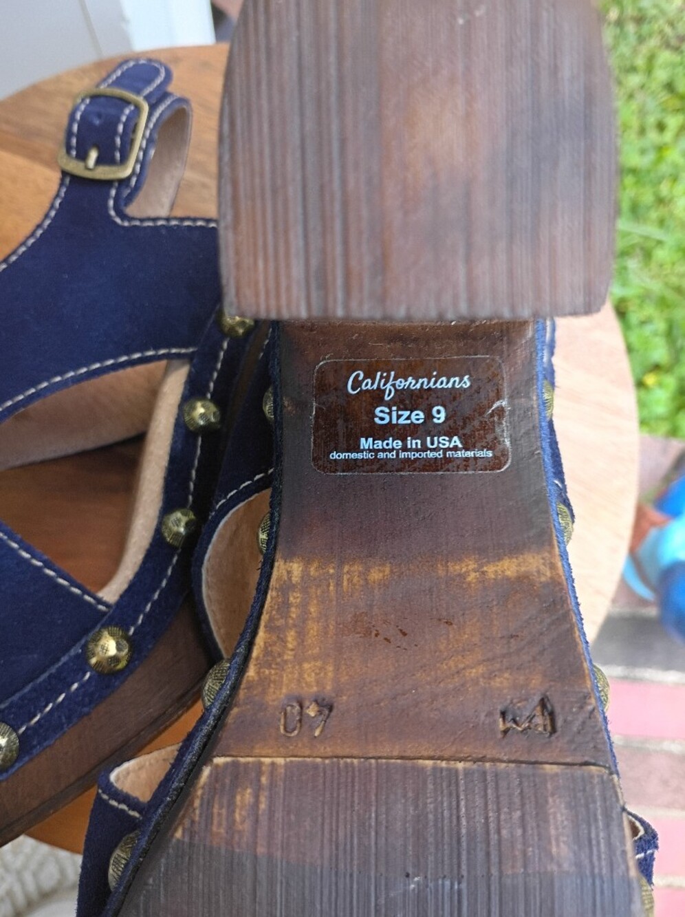 CALIFORNIANS VINTAGE COLLECT SZ 9 STUDDED NAVY SUEDE CLOGS HEELS HIPPIE BOHO LN - Picture 8 of 12